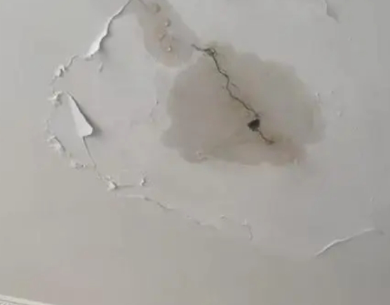 丹巴阳台漏水维修公司分享下屋面防水工程质量问题原因分析